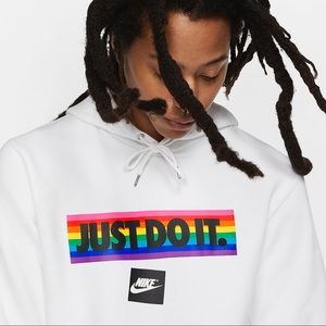 NIKE BE TRUE PULLOVER 🌈
